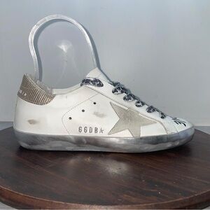 Golden Goose Super Star Size 35 Classic White/Black/Metallic Live Love Print